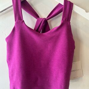 Beyond Yoga Magenta crop cross back Tank Top, size large, NWT